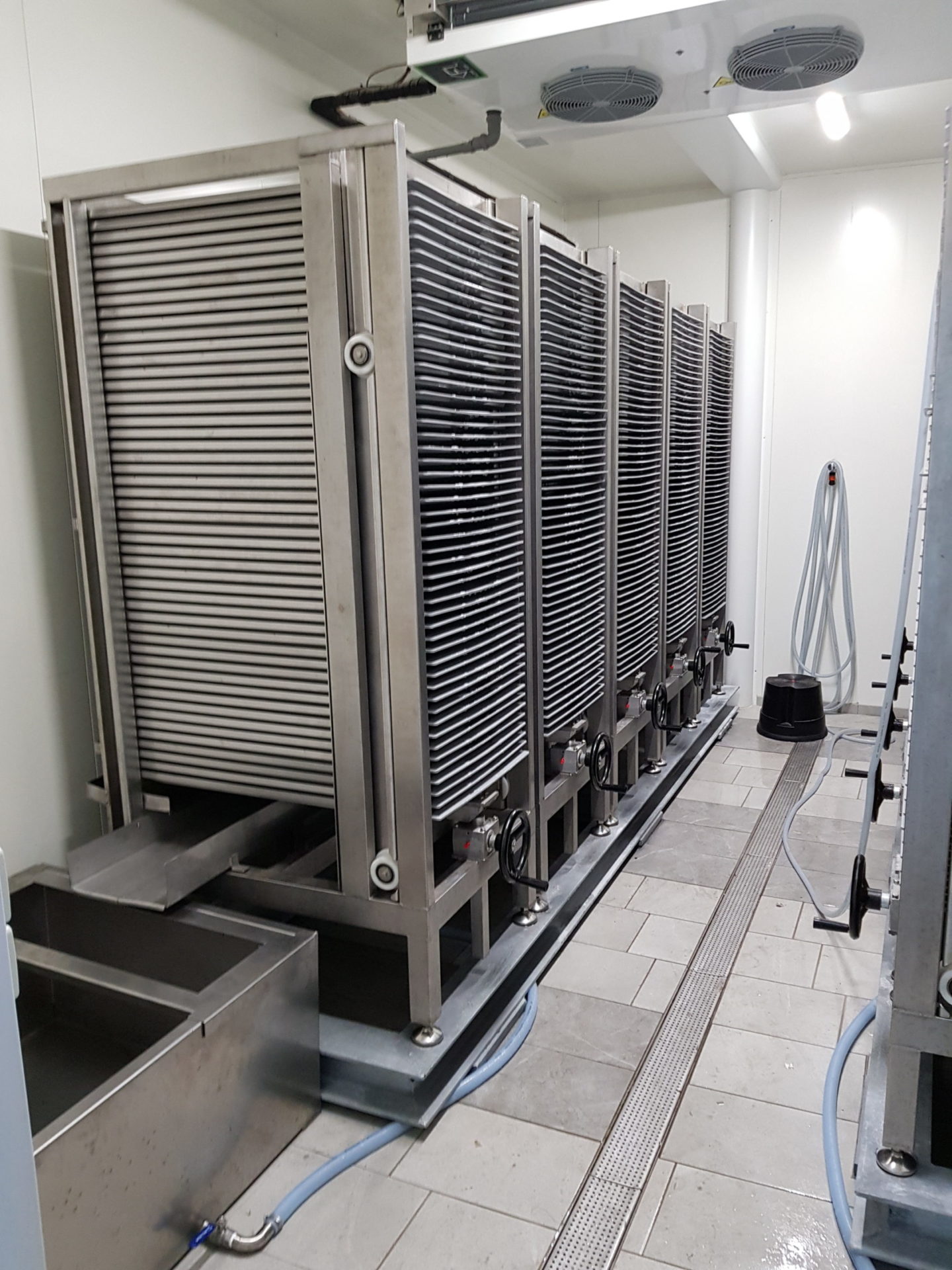 img-caa-ezs-carrelli1