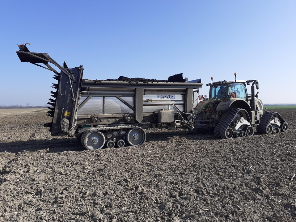 Nuove tecnologie al servizio dell’attività di distribuzione dei fanghi biologici di depurazione immagine decorativa